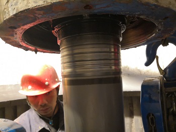 选粉机轴动密封磨损现场修复