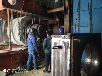 成都利君180-120辊压机轴头