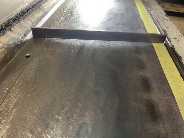 2300t注塑机导轨腐蚀省时省力